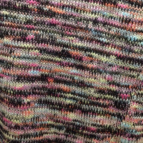 Colorful sweater - Picture 2 of 3