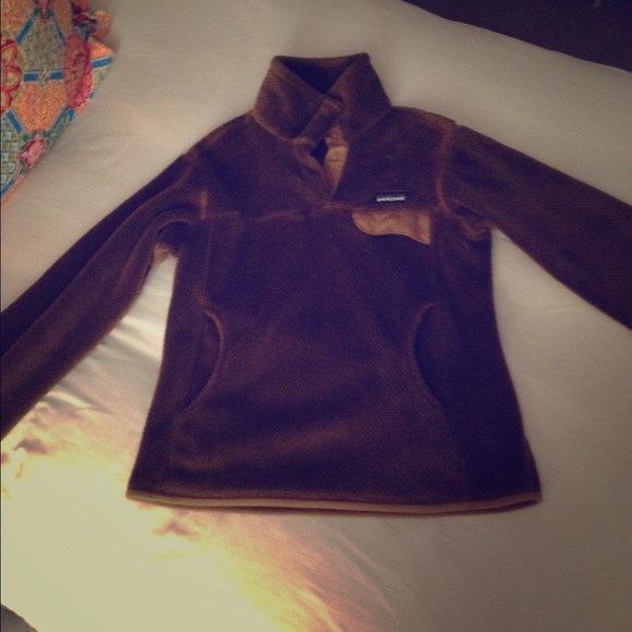 Brown, size small, patagonia pullover