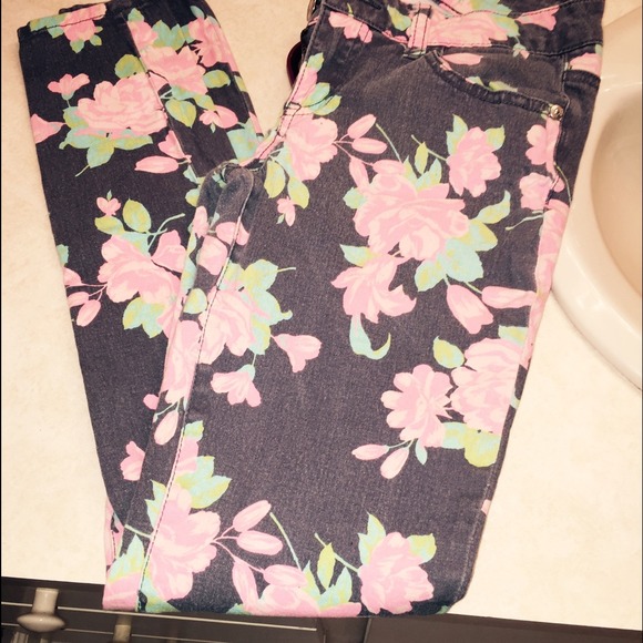 Faded / floral print jeans