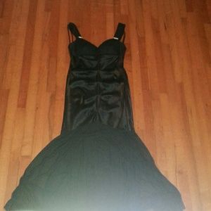 BLACK MERMAID GOWN