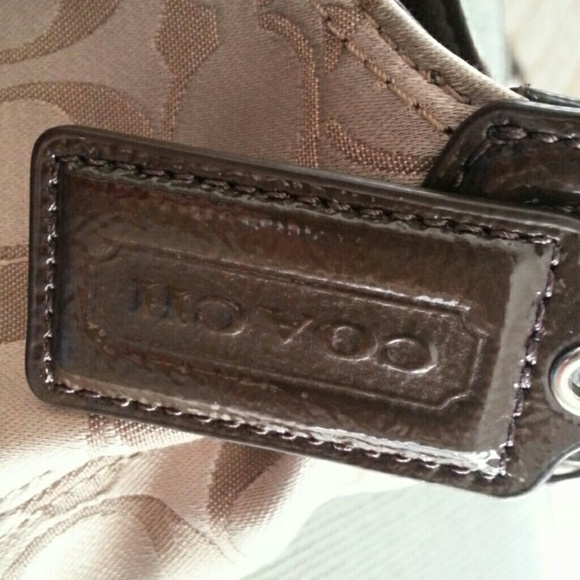 Handbag - Picture 2 of 2