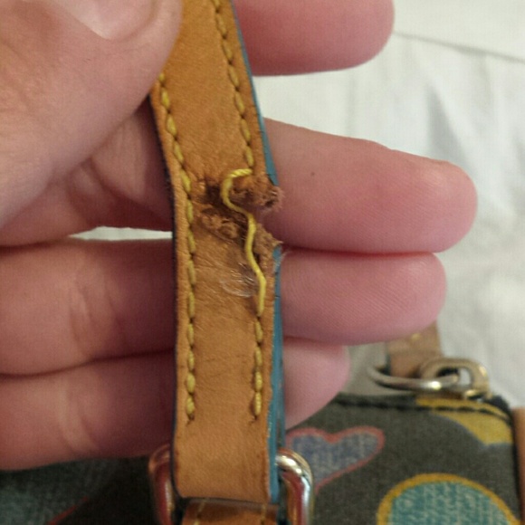 More photos of handbag