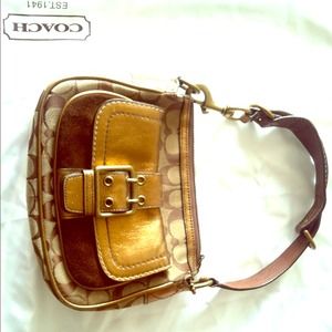 Coach shoulder bag with suede