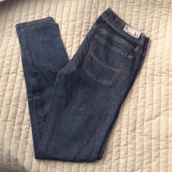 Bullhead Extreme Skinny Jeans