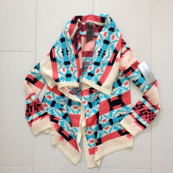 NWT Colorful Aztec Tribal Print Cardigan Sweater