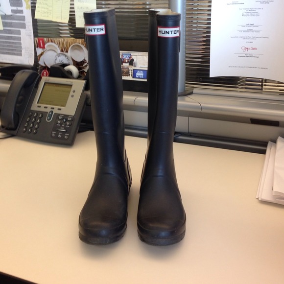 Hunter Boots - Tall hunter rain boots in navy
