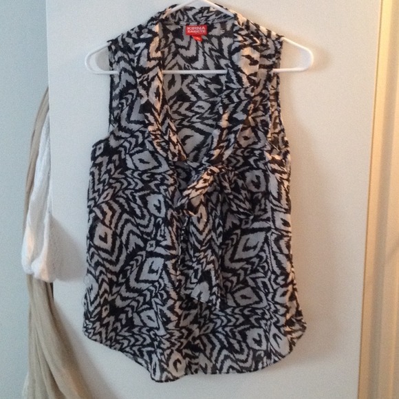 Black and White Printed Top