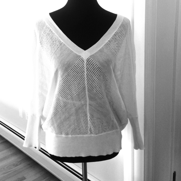Beautiful white/ivory sweater!