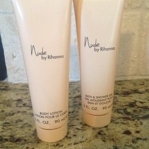 Nude by Rihanna: Bath & shower gel, body lotion