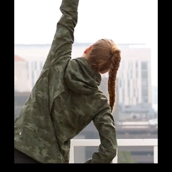 Lululemon Rise &Shine Jacket Fatigue❤️❤️❤️Sold 💜 - Picture 4 of 4