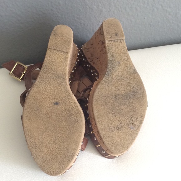 SOLD💗Steve Madden Brown Wedges Sandals💗 - Picture 3 of 4