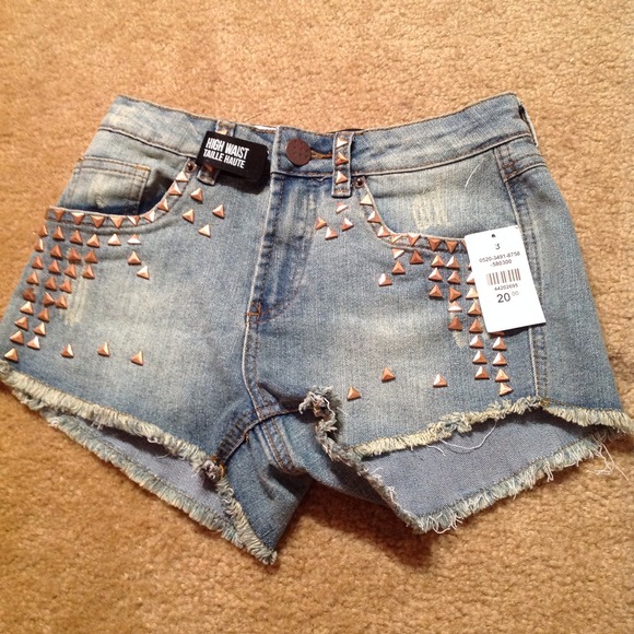 High rise shorts🚫sold🚫