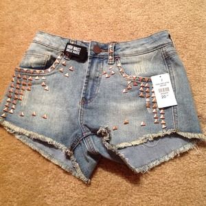 High rise shorts🚫sold🚫