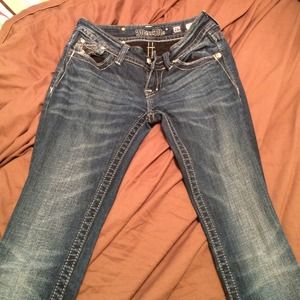 Adorable sparkly miss me jeans