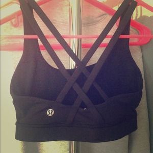Lululemon   Cris-Cross Sports Bra