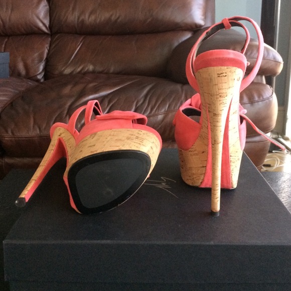 Gorgeous Giuseppe Zanotti's! Size 37