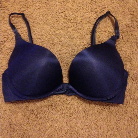 Victoria's Secret bombshell bra