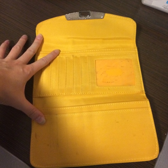 Nine West wallet! - Picture 3 of 3