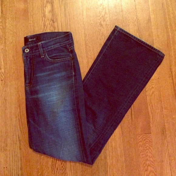 Sexy Arden B. Boot cut Jeans! Lightly Distressed