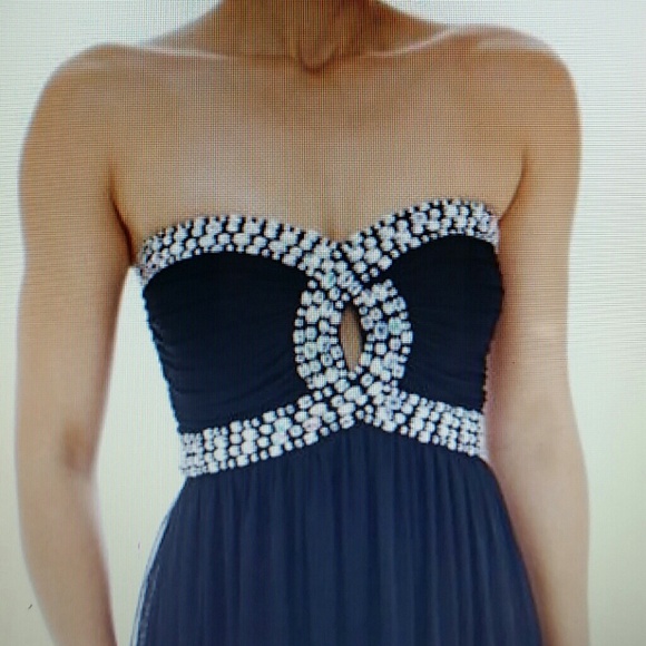 Dresses & Skirts - NWT $25 PROM STRAPLESS EMBELLISHED CUTOUT DRESS