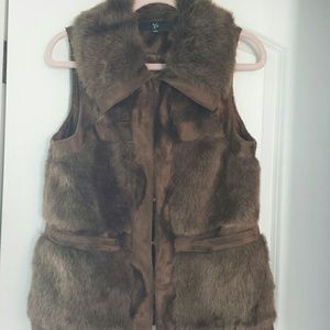 FAUX FUR VEST