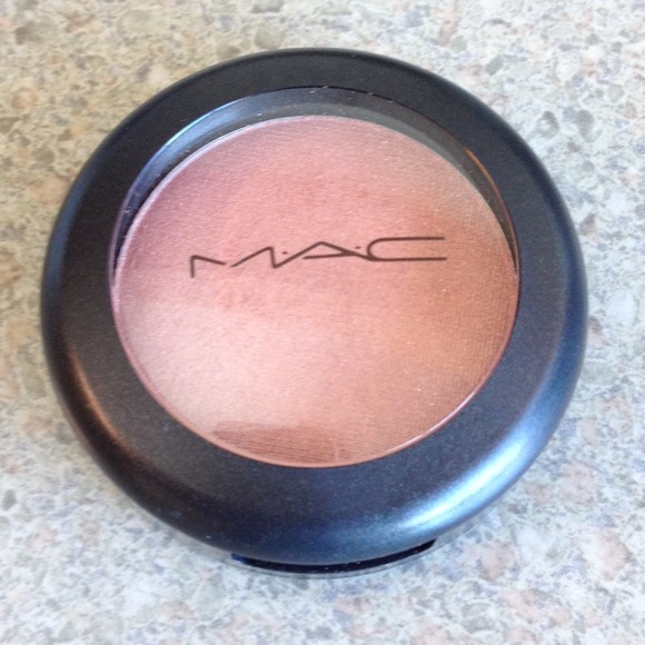 MAC ProLongWear EyeShadow in Pink Frontier