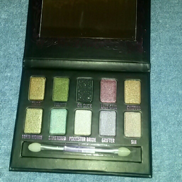 Bundled!! SOLD SOLD!! Urban Decay Ammo Palette