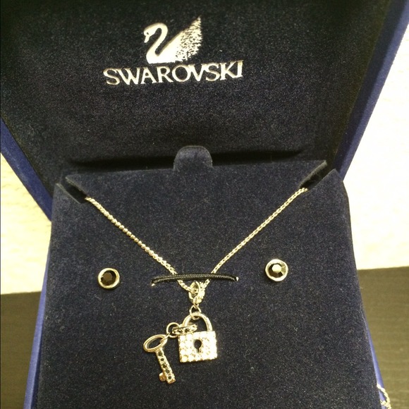 Swarovski Ginger Set ( New)