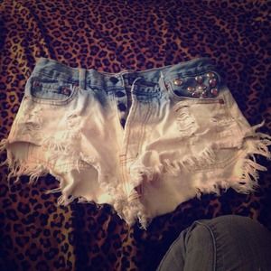 High waisted shorts 💕
