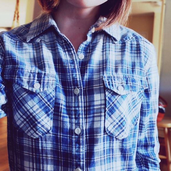 ❌ Sold in bundle ❌ Western blue plaid