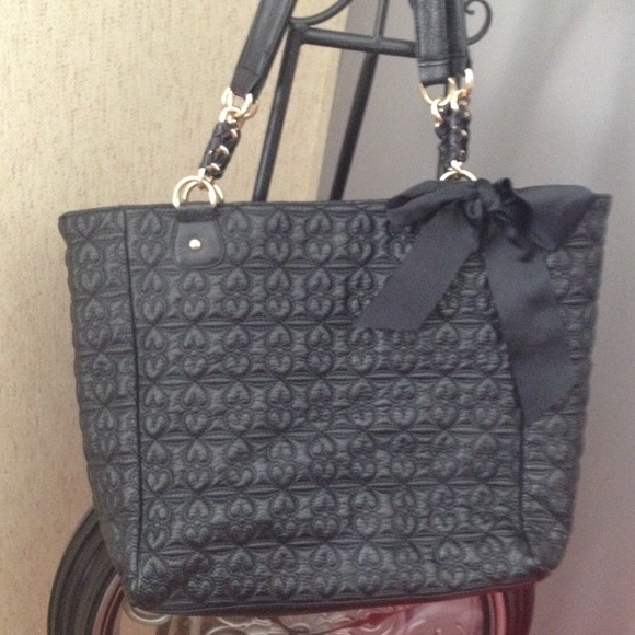 Handbags - Black heart quilted over sized purse