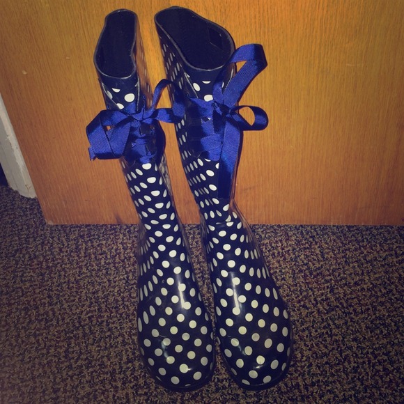 Polka dot rain boots - Picture 1 of 2