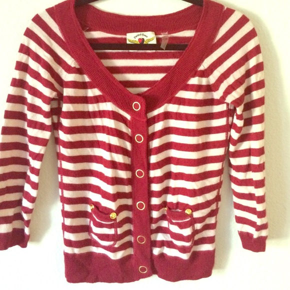 Twisted Heart 3/4 sleeve button up sweater