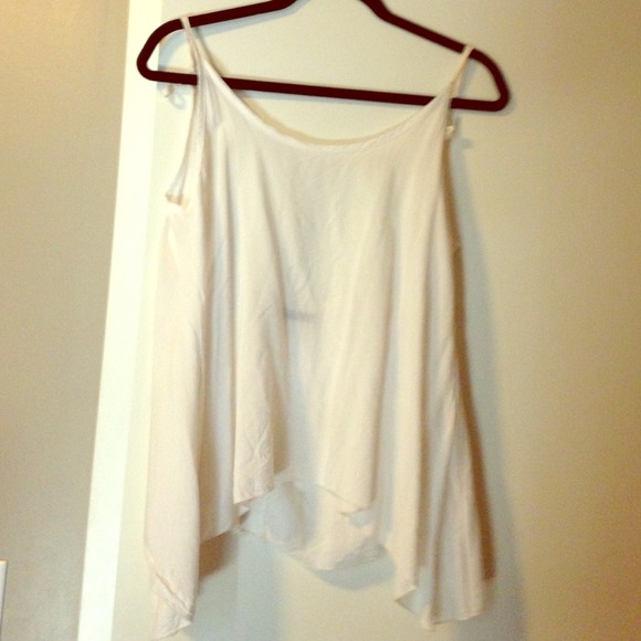 White brandy Melville loose tank