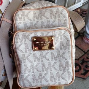 Michael Kors cross body purse