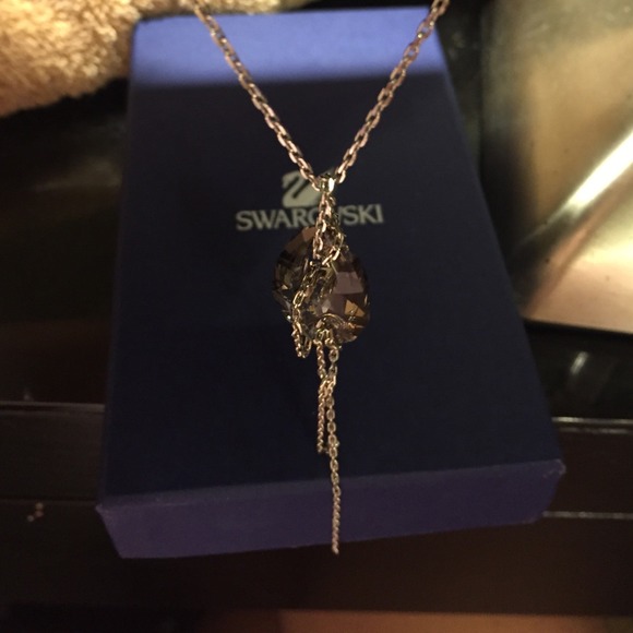 🎀Swarovski Necklace Authentic ,never worn🎀 - Picture 2 of 4