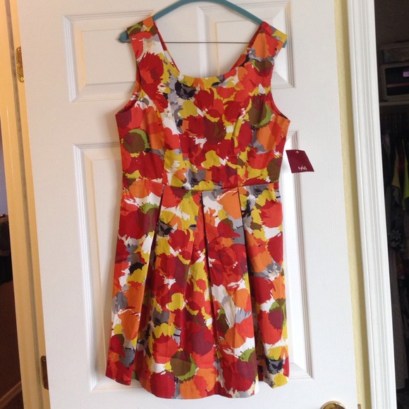 🍃A-line Floral Dress. Great for Fall! 🍁🍂🍃🍂