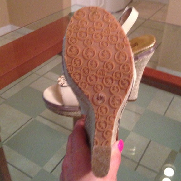 SOLD 🚫 - Picture 3 of 4