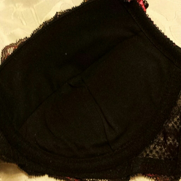 NWT Black and pink push up bra - Picture 4 of 4