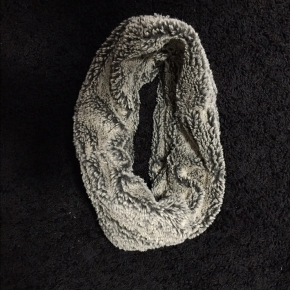 Steve Madden faux fur infinity scarf