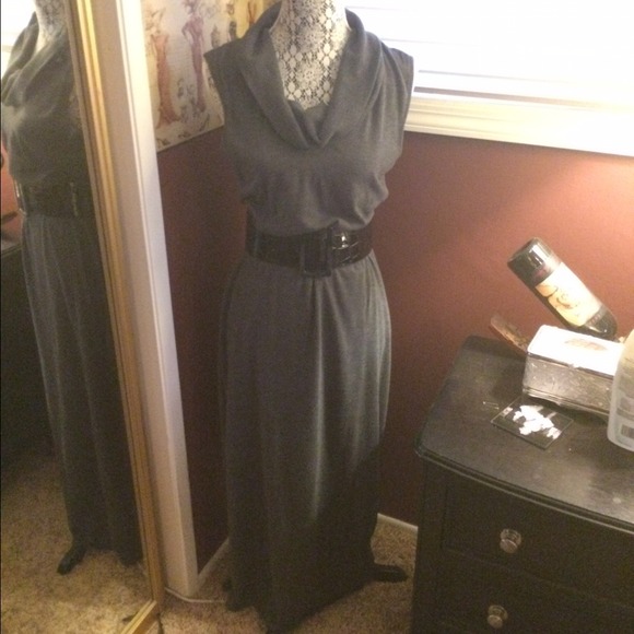 🚩🚩SOLD in bundle!🚩🚩🚩Grey  maxi dress!