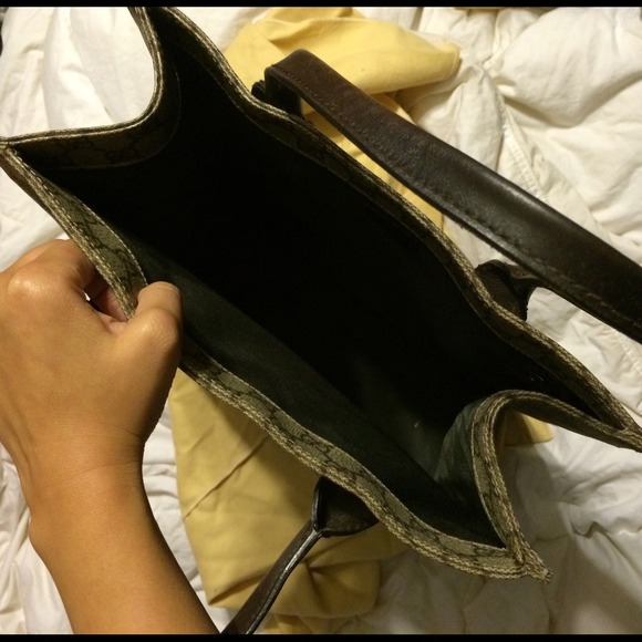 REDUCED Vintage Gucci - Picture 2 of 4