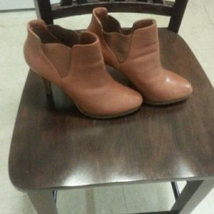 Jessica Simpson Tan Booties