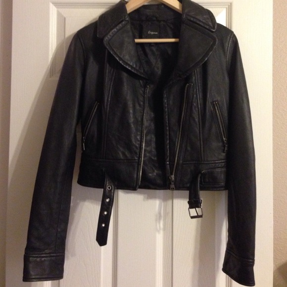 Crop black leather jacket
