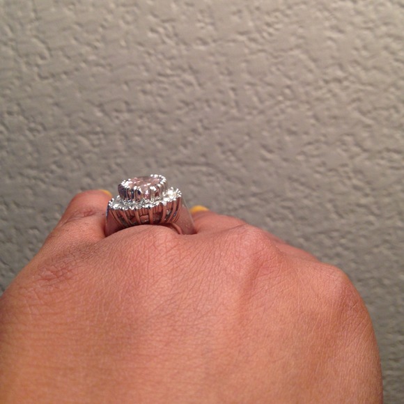 Beautiful PINK stone CZ Ring - Picture 2 of 3