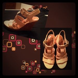 Jessica Simpson Wedges