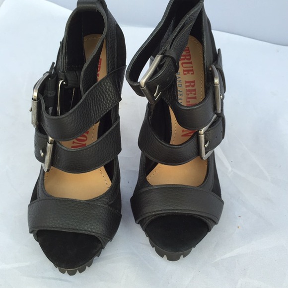 True religion black strappy pumps sz 6 new - Picture 2 of 4