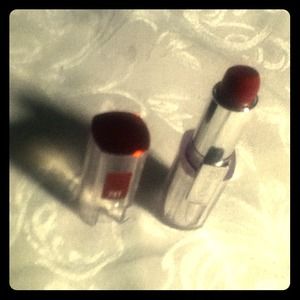 L'0real Infalliable "bold" lipstick