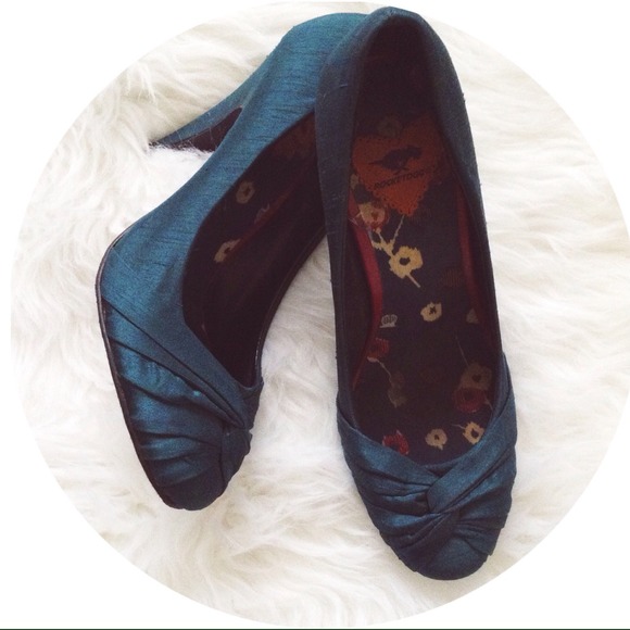 S O L D - Picture 3 of 3