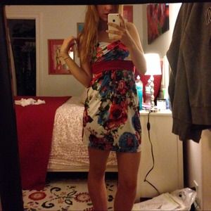 Sweetheart strapless floral bodycon